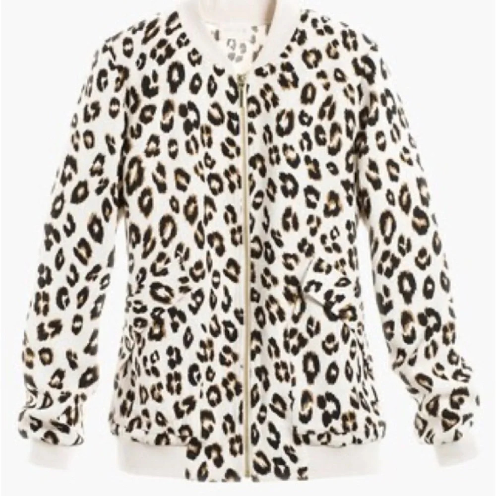 NWOT-Chicos..Zip Up Sweater Animal Print Size 3 (16-18)‎